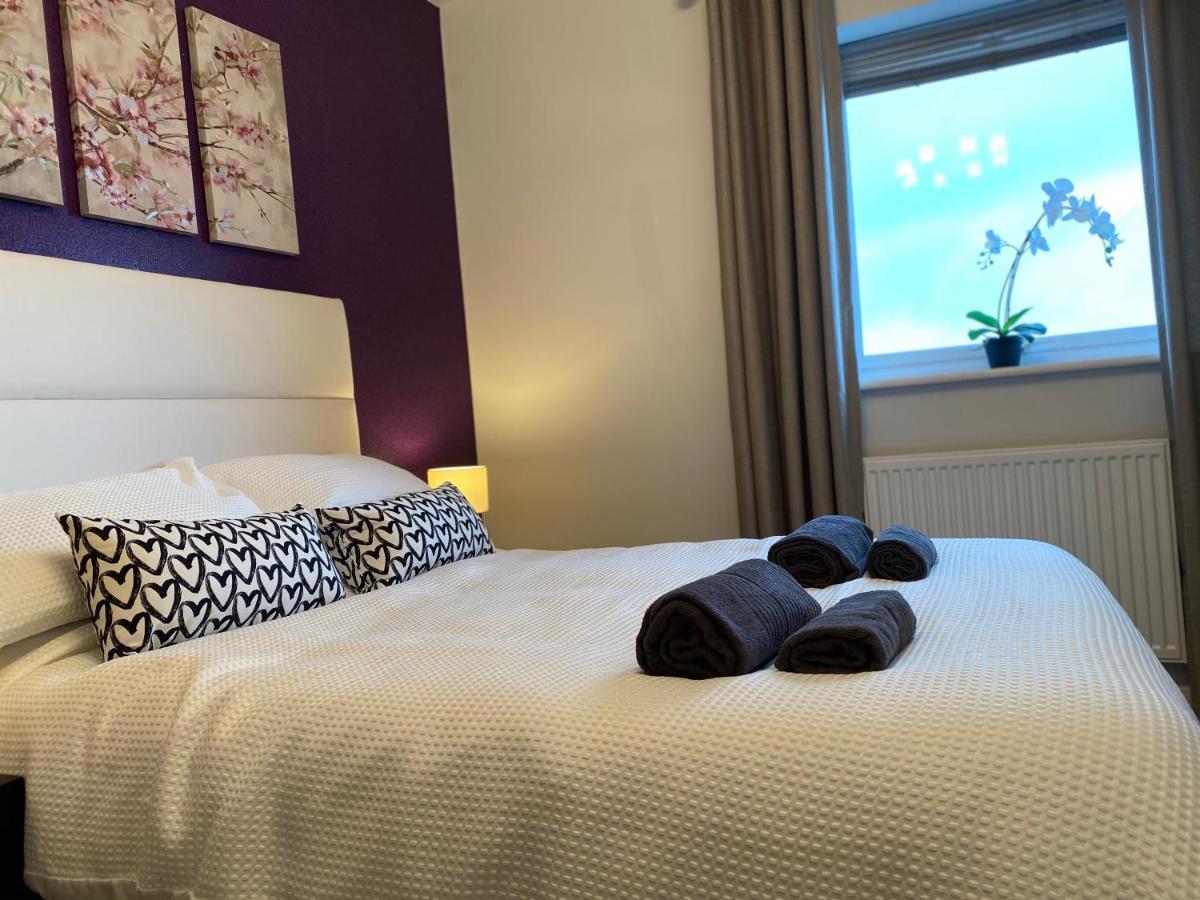 Stunning Sea Views, Luxury Apartment Beaches & Restaurants Are A Short Walk Away New Quay Zewnętrze zdjęcie